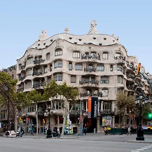 Gasthof Lumine Suites, Barcelona