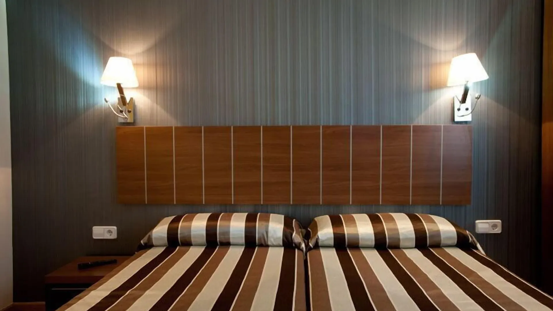 Hostal Bcn 46 Barcelona Vendégház