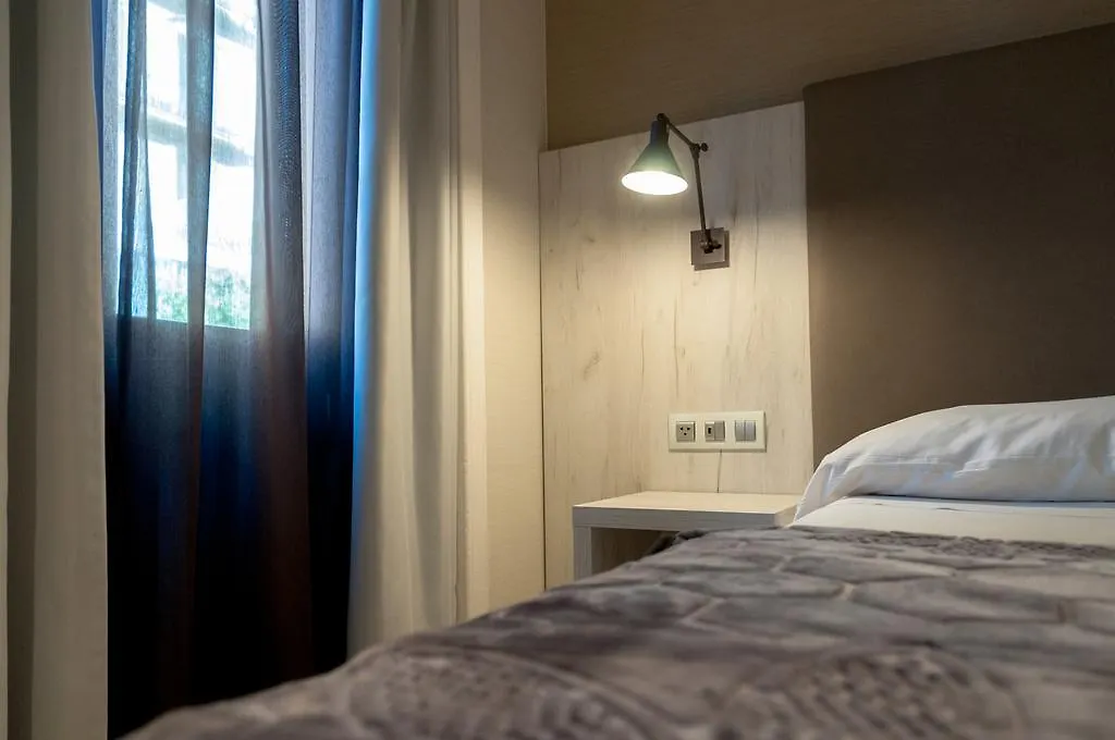 Hostal Bcn 46 Barcelona Vendégház